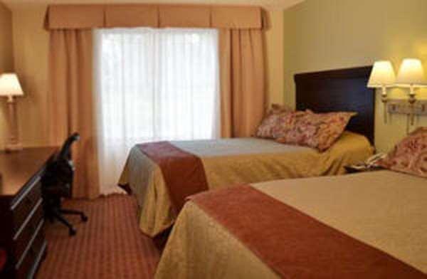 Euro-Suites Hotel Моргантаун Номер фото