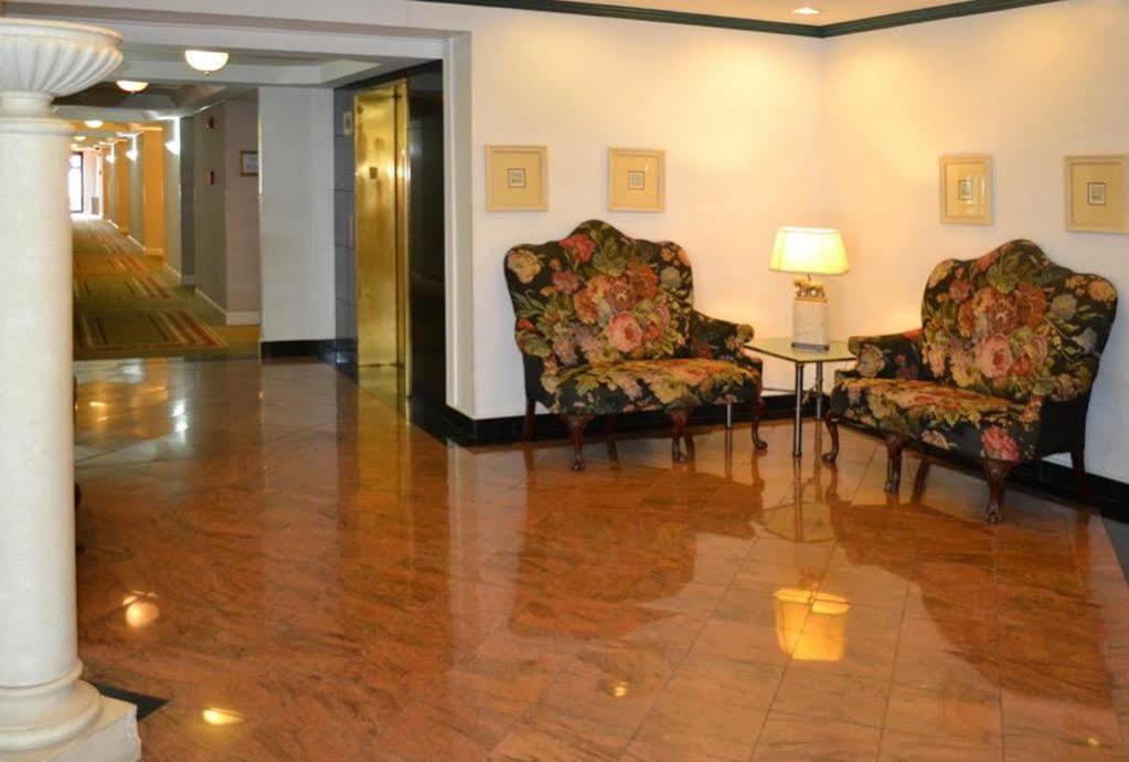 Euro-Suites Hotel Моргантаун Экстерьер фото